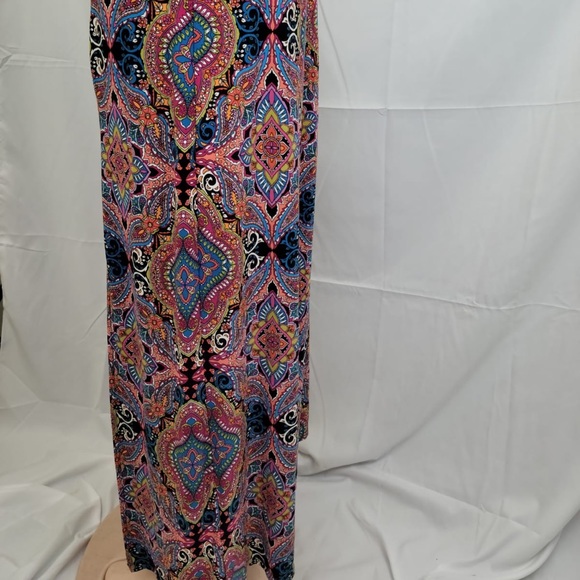 London Time Maxi Dress - Picture 4 of 7